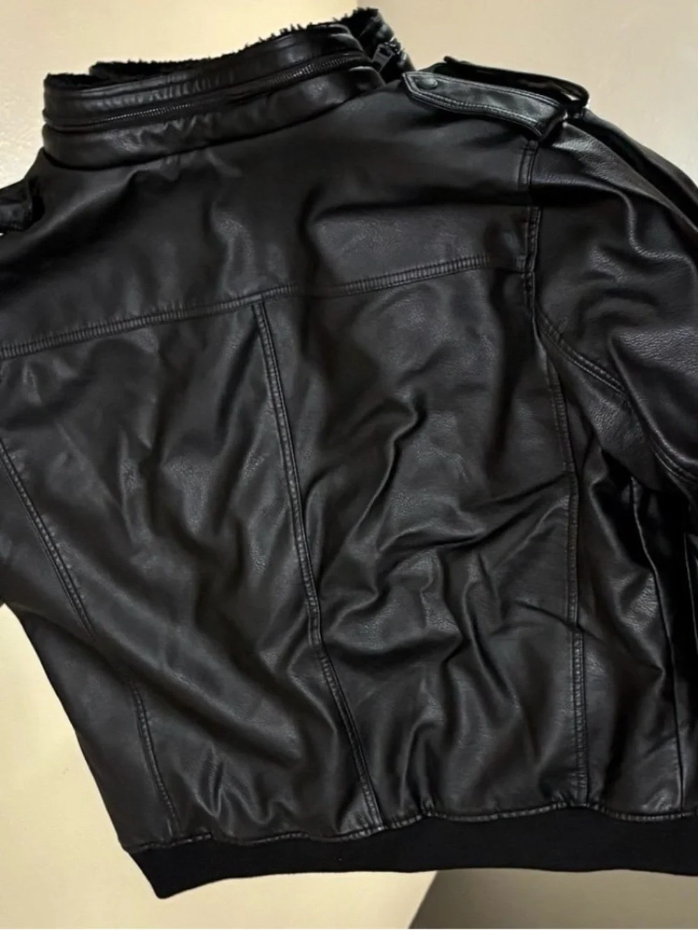 XL Levi’s Men's Faux Leather Sherpa-Lined Aviator Bomber Jacket Black